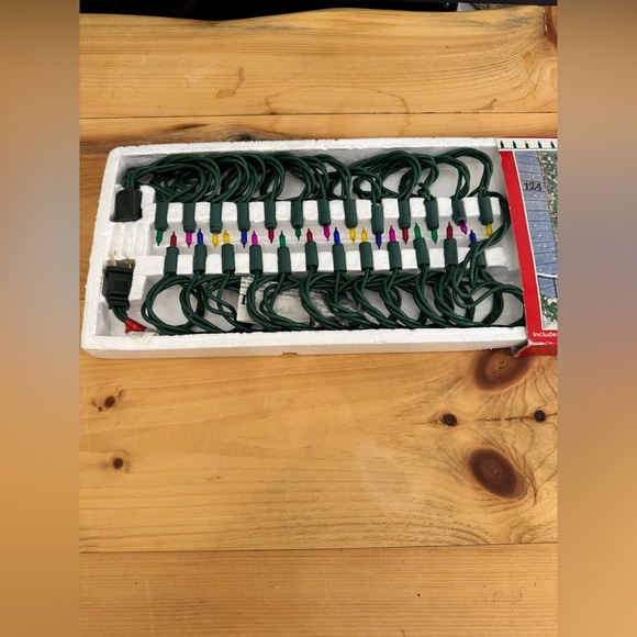 NIB Alderbrook Vintage 90’s Christmas Add-A-Long 25 MultiColoured Outdoor Lights - Picture 4 of 7